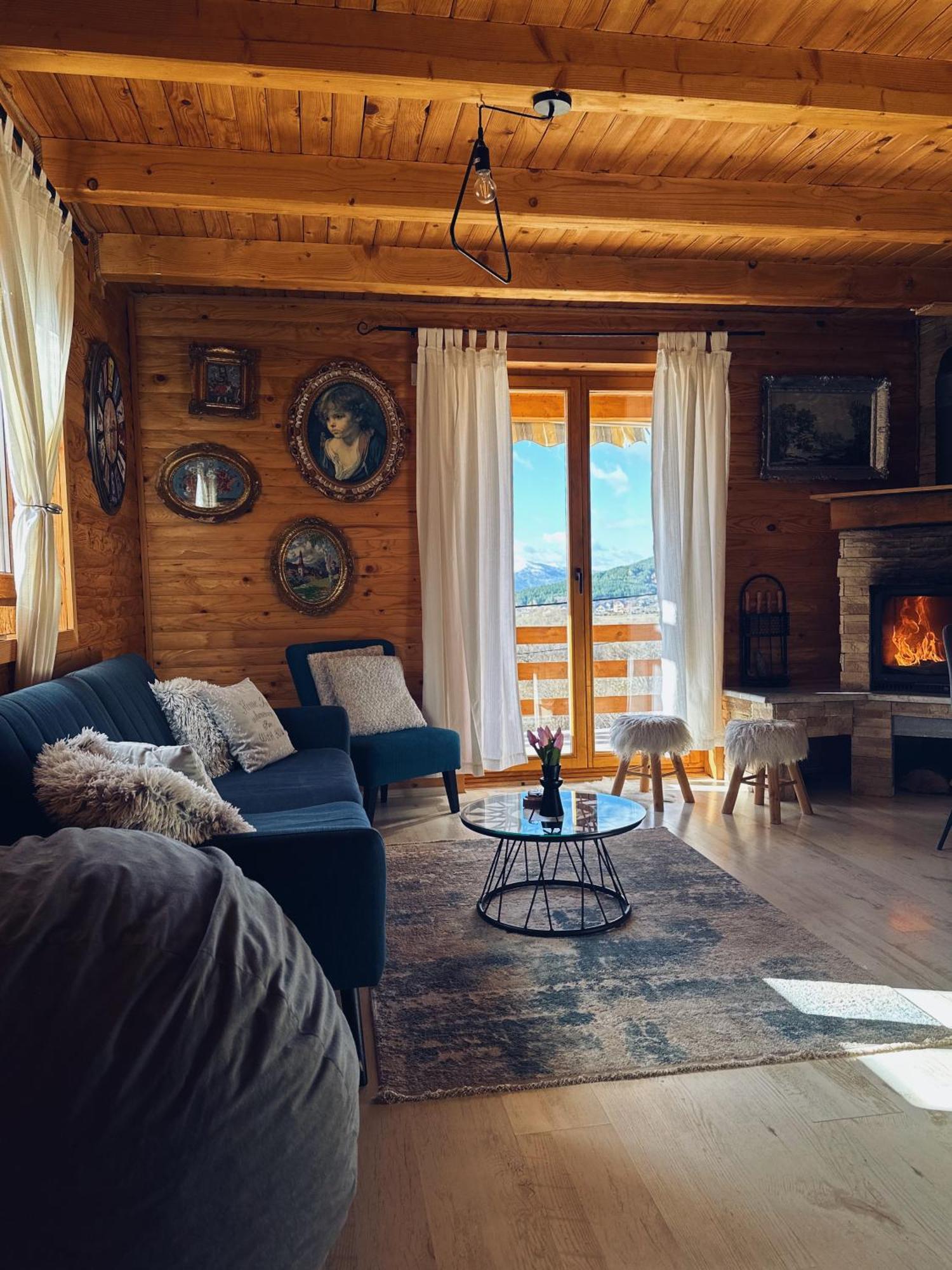 Casa Mia Resort Купрес Екстериор снимка