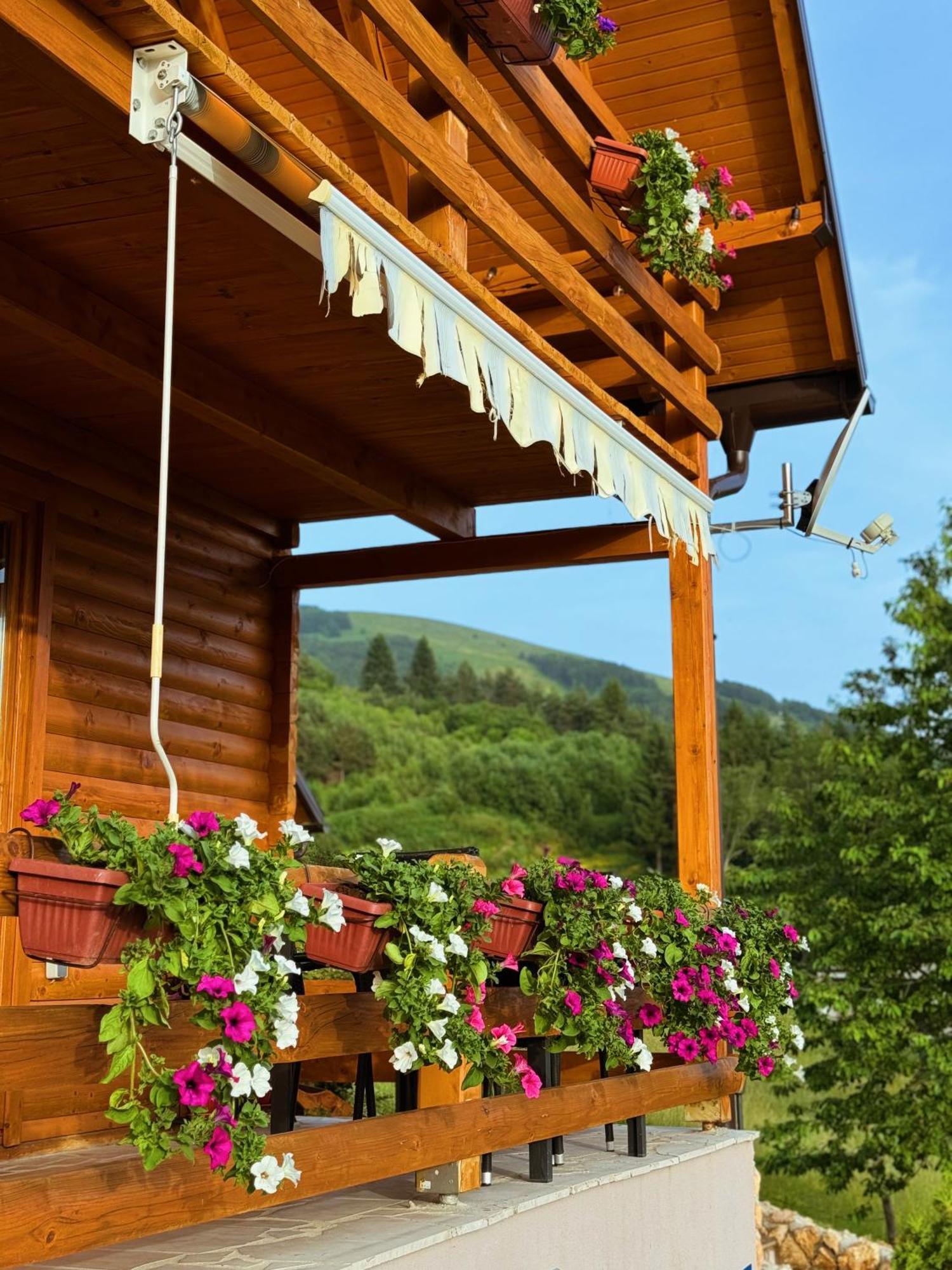 Casa Mia Resort Купрес Екстериор снимка