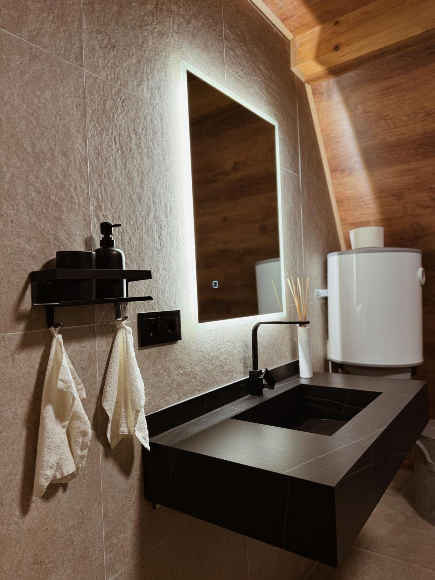 Casa Mia Resort Купрес Екстериор снимка